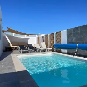 villa-del-mar-puerto-del-carmen.in-canary-islands.com/